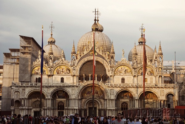 den-metropoly-Europa-venice-mesta